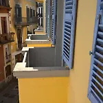 13 Rue de la Fontaine F11